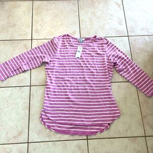 New, size small 3/4 sleeve shirt
